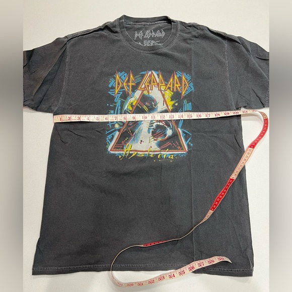 Def Leppard hysteria tour rock band T-shirt with dates on back - Picture 4 of 6